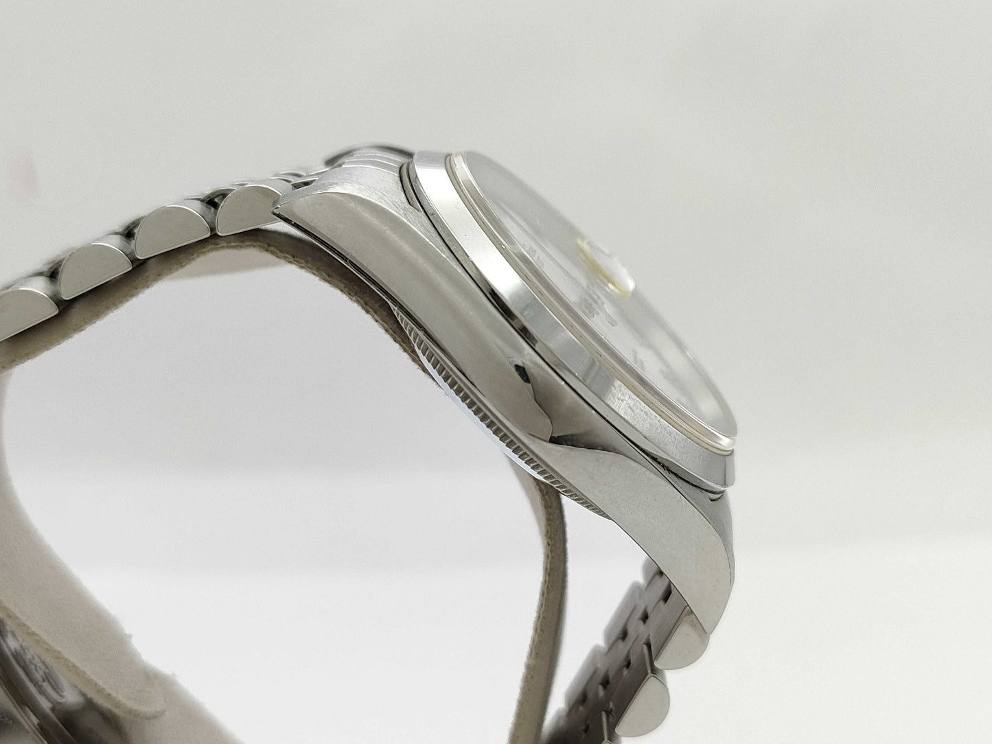 ROLEX 16200 Y371511 White Dial Jubilee Breath Men's Watch