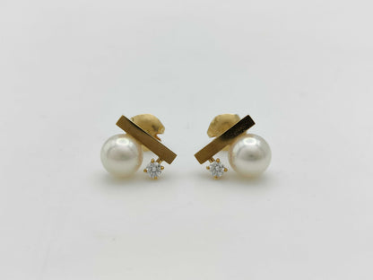 TASAKI Petit Balance Class Pearl Diameter Approx. 6.8mm*2 D0.05/0.05ct YG 750 3.1g Earrings 