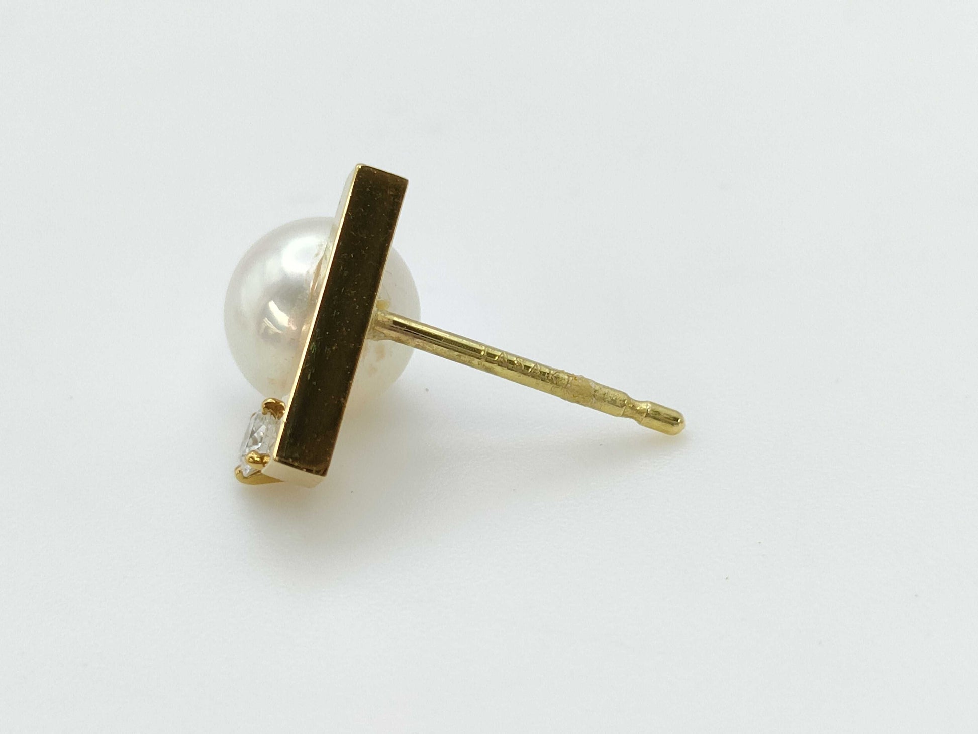 TASAKI Petit Balance Class Pearl Diameter Approx. 6.8mm*2 D0.05/0.05ct YG 750 3.1g Earrings 