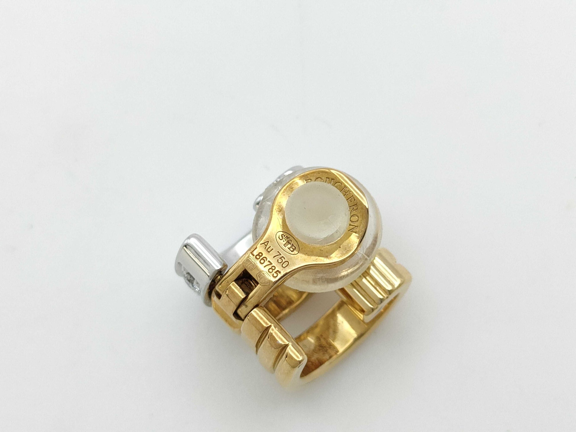 BOUCHERON Cattle Radiant Diamond One Side YG/WG Au750 4.1g Earrings 