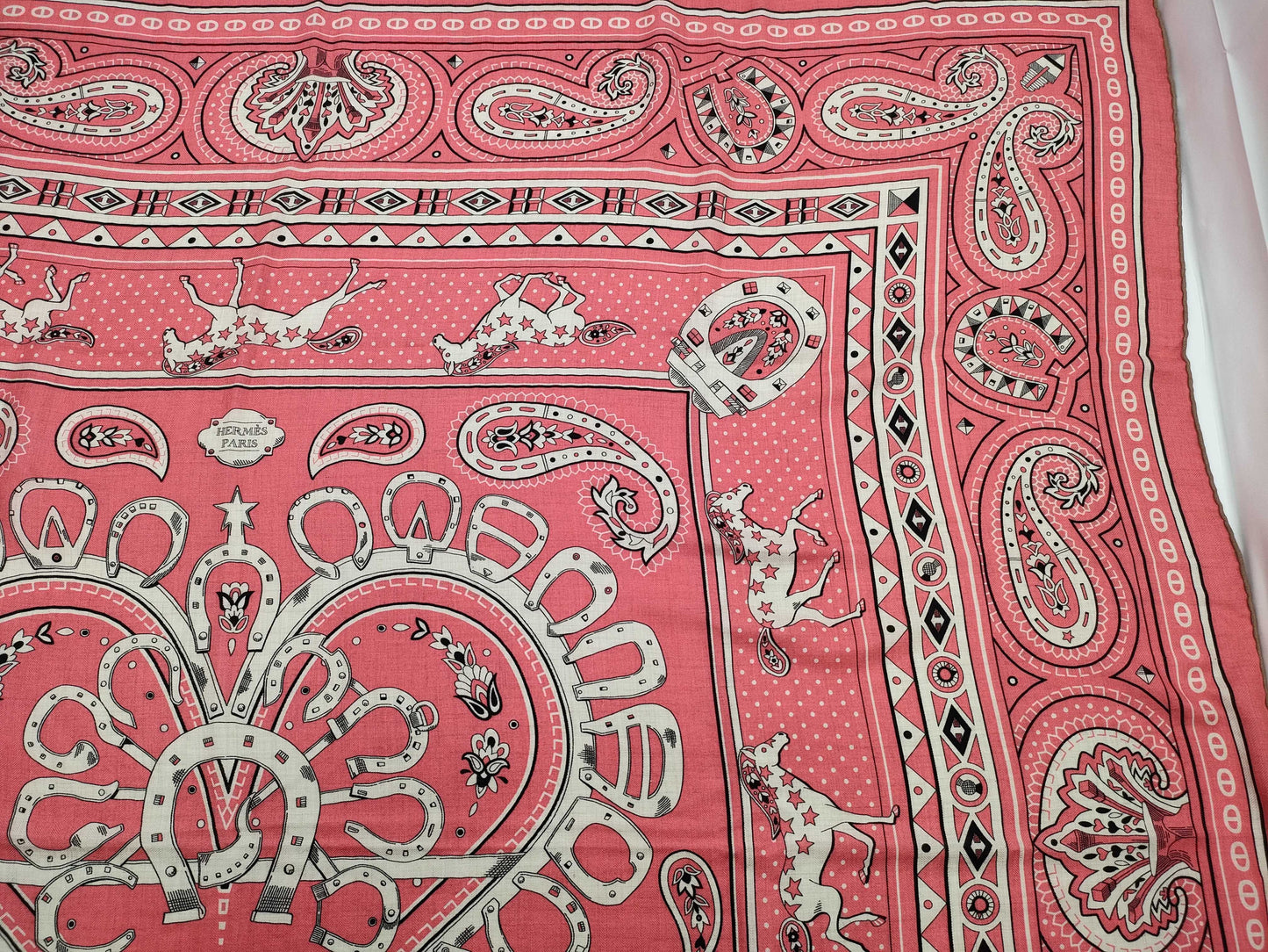 HERMES Carrageen 140 Cheval de Coeur Scarf