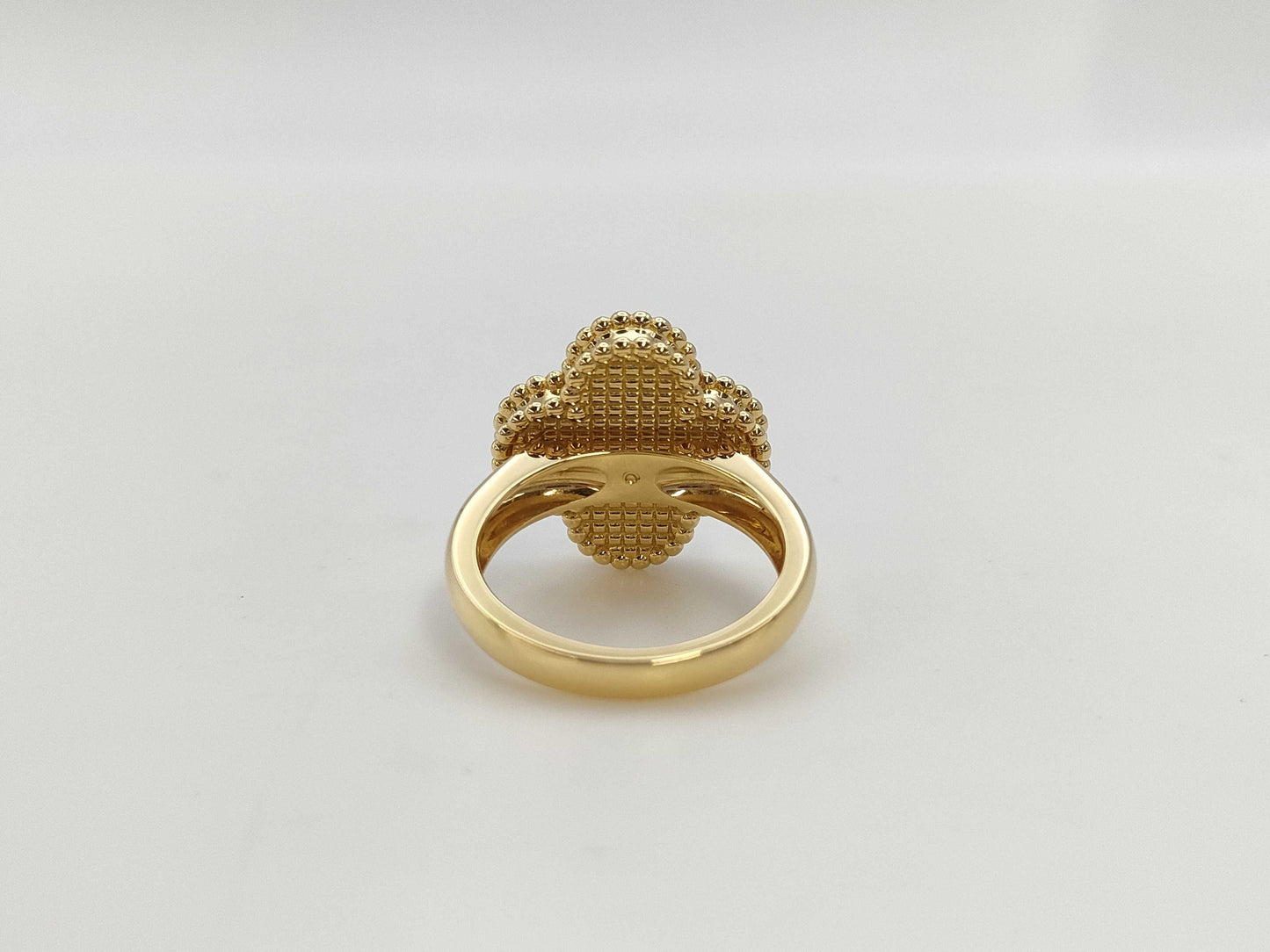 Van Cleef&Arpels Vintage Alhambra #46 Mother-of-Pearl 1PD YG Au750 6.6g Ring 