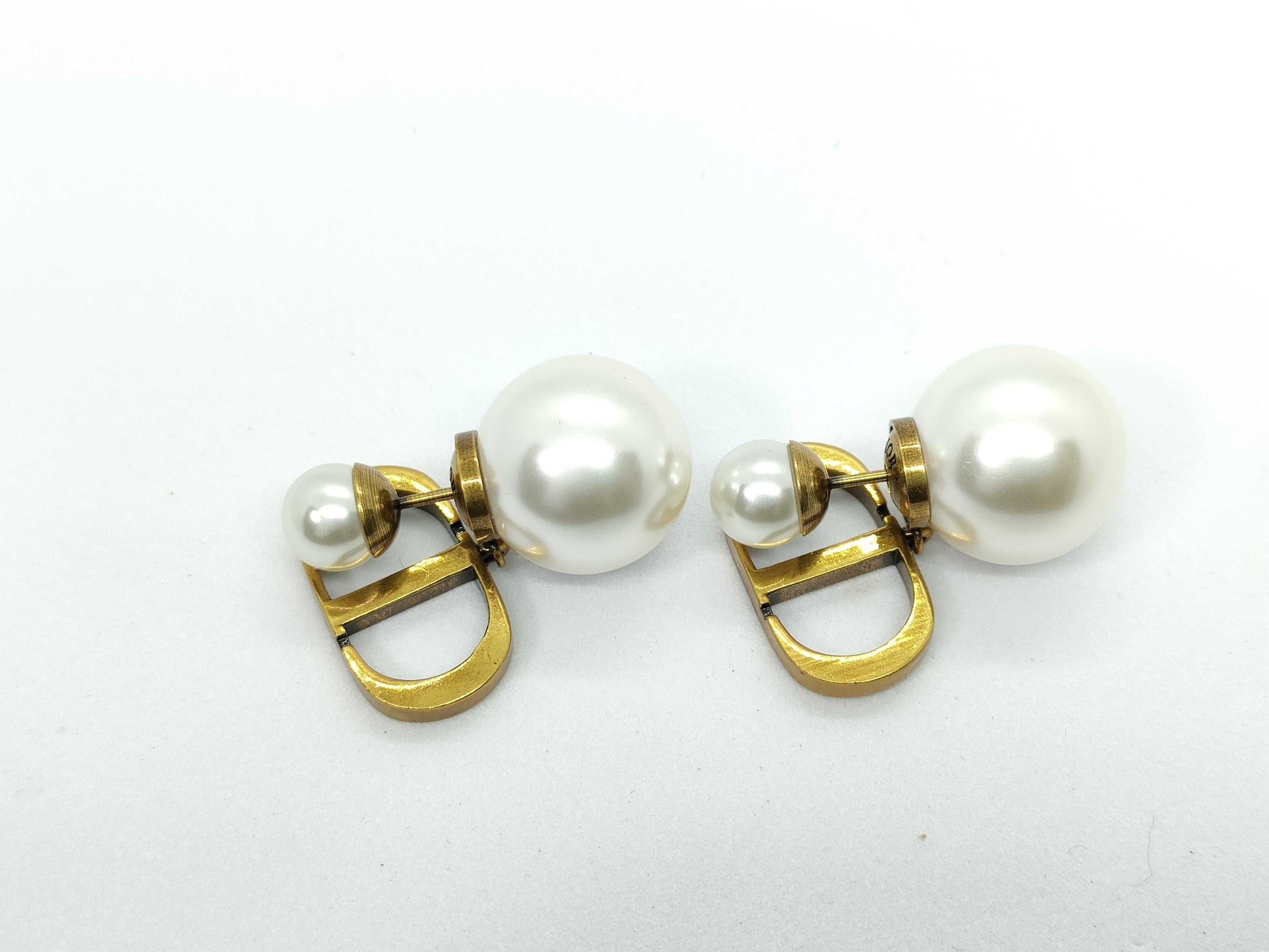 Dior Dior CD logo tribal pearl earrings