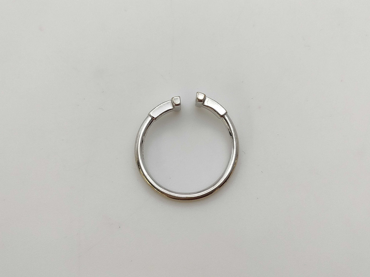 Tiffany & Co. T-Wire WG Au750 3.2g Ring 