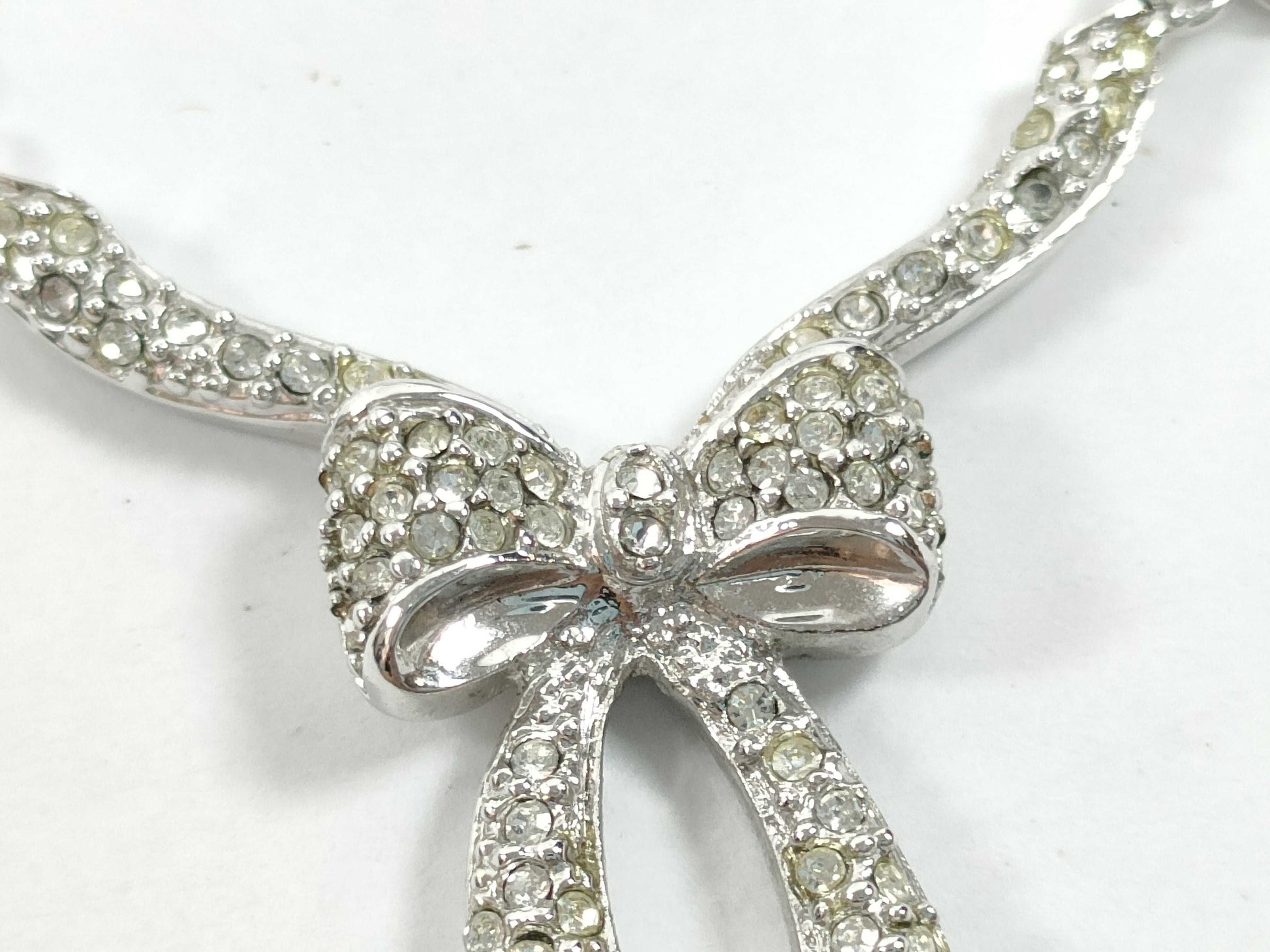 Dior Christian Dior Ribbon Rhinestone Necklace Necklace