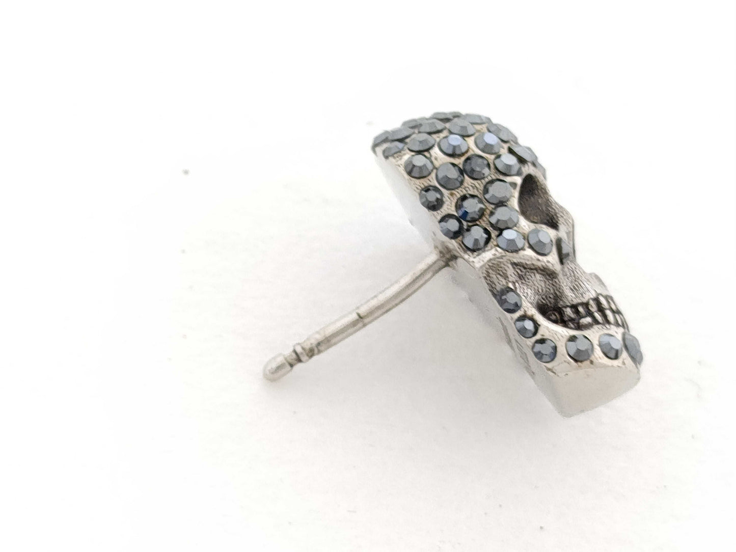 ALEXANDER MCQUEEN Silver 5.5g Unused Earrings