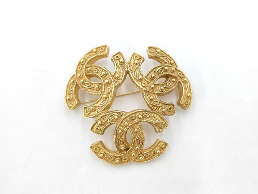 CHANEL CHANEL Brooch Triple Cocomark Gold 94A Brooch