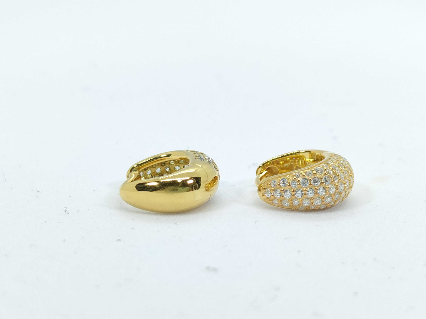 Tom Wood Ice Huggie Earrings Gold