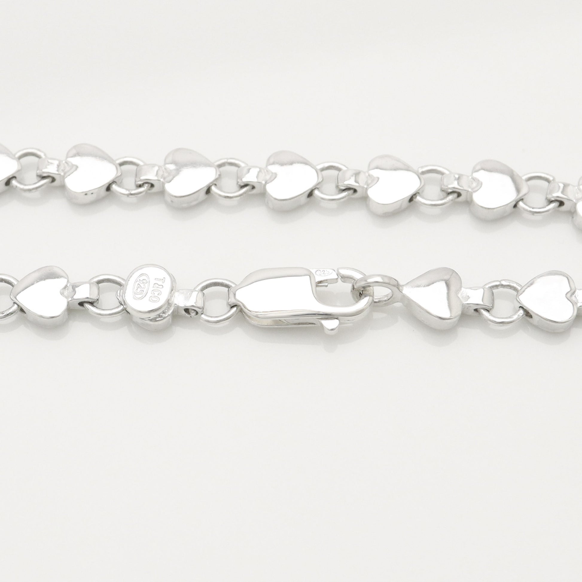 Tiffany & Co. Puff Heart Bracelet in Sterling Silver , Weight: 12.59g