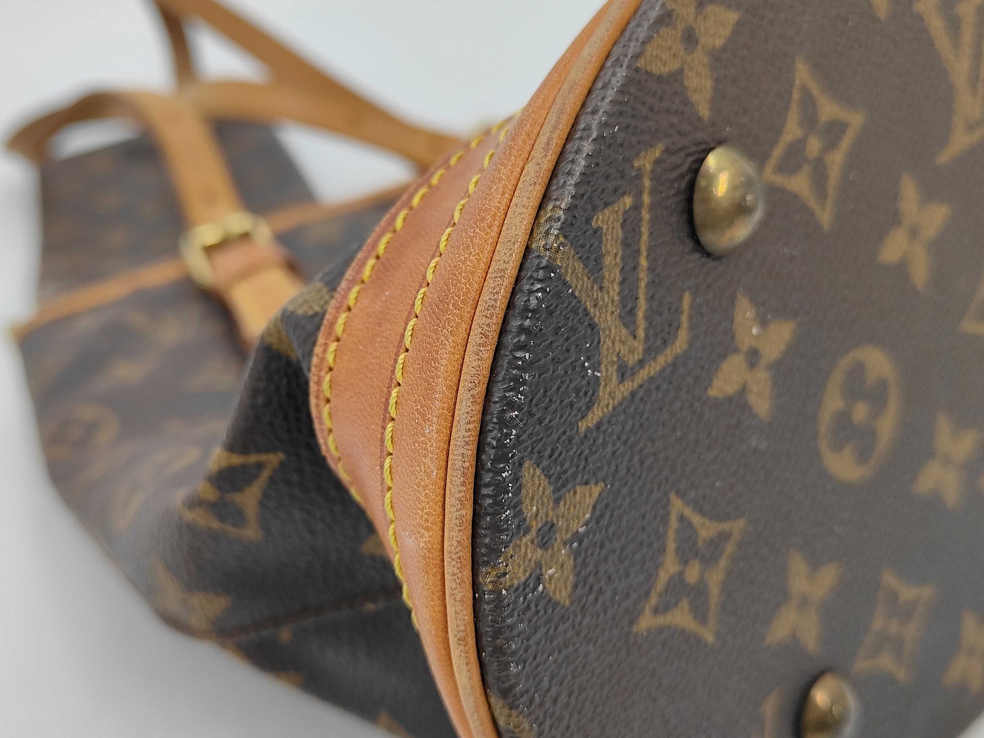 LOUIS VUITTON Louis Vuitton Monogram Bucket PM VI0999 Tote Bag