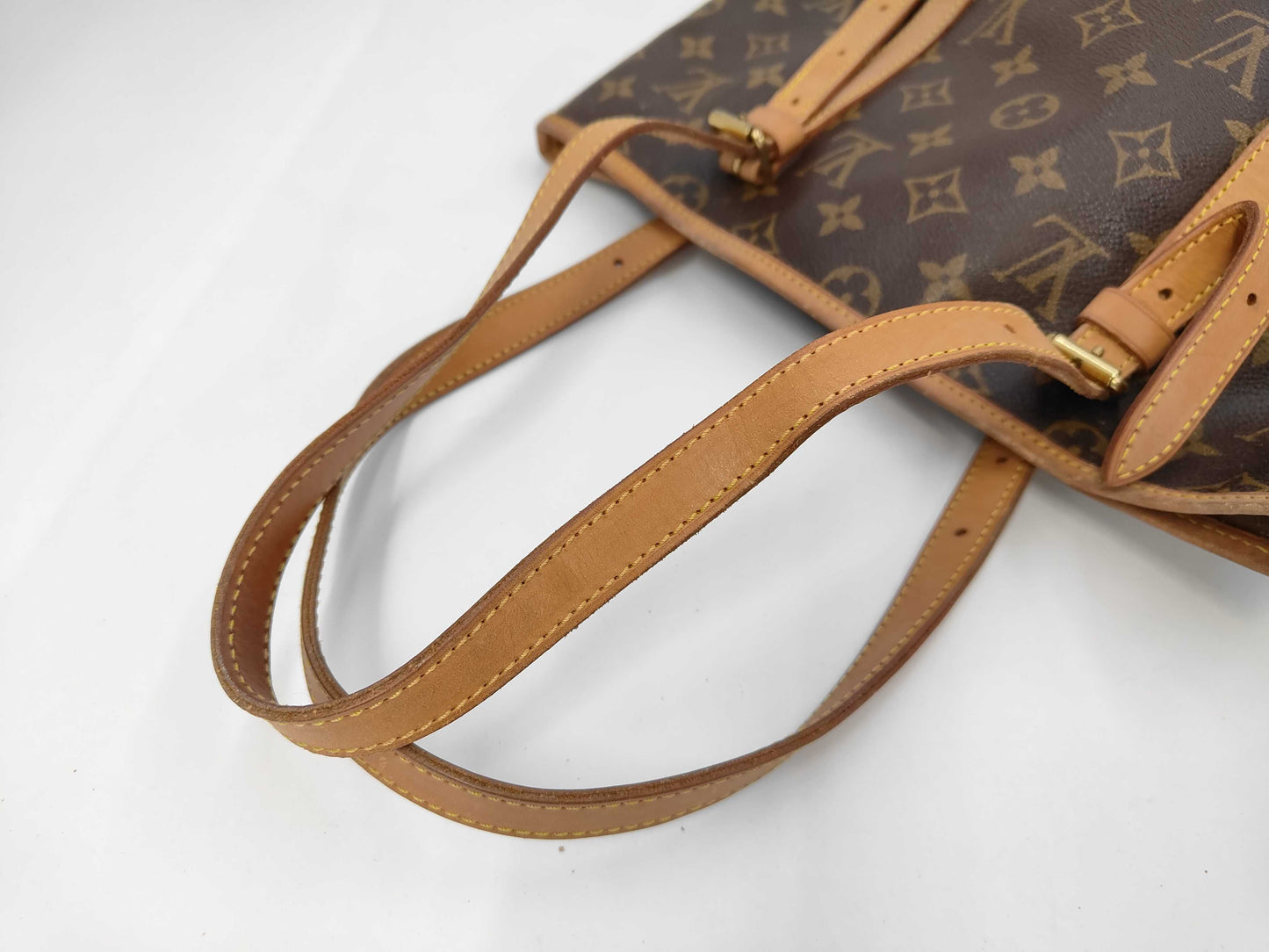 LOUIS VUITTON Louis Vuitton Monogram Bucket GM AR1914 Tote Bag