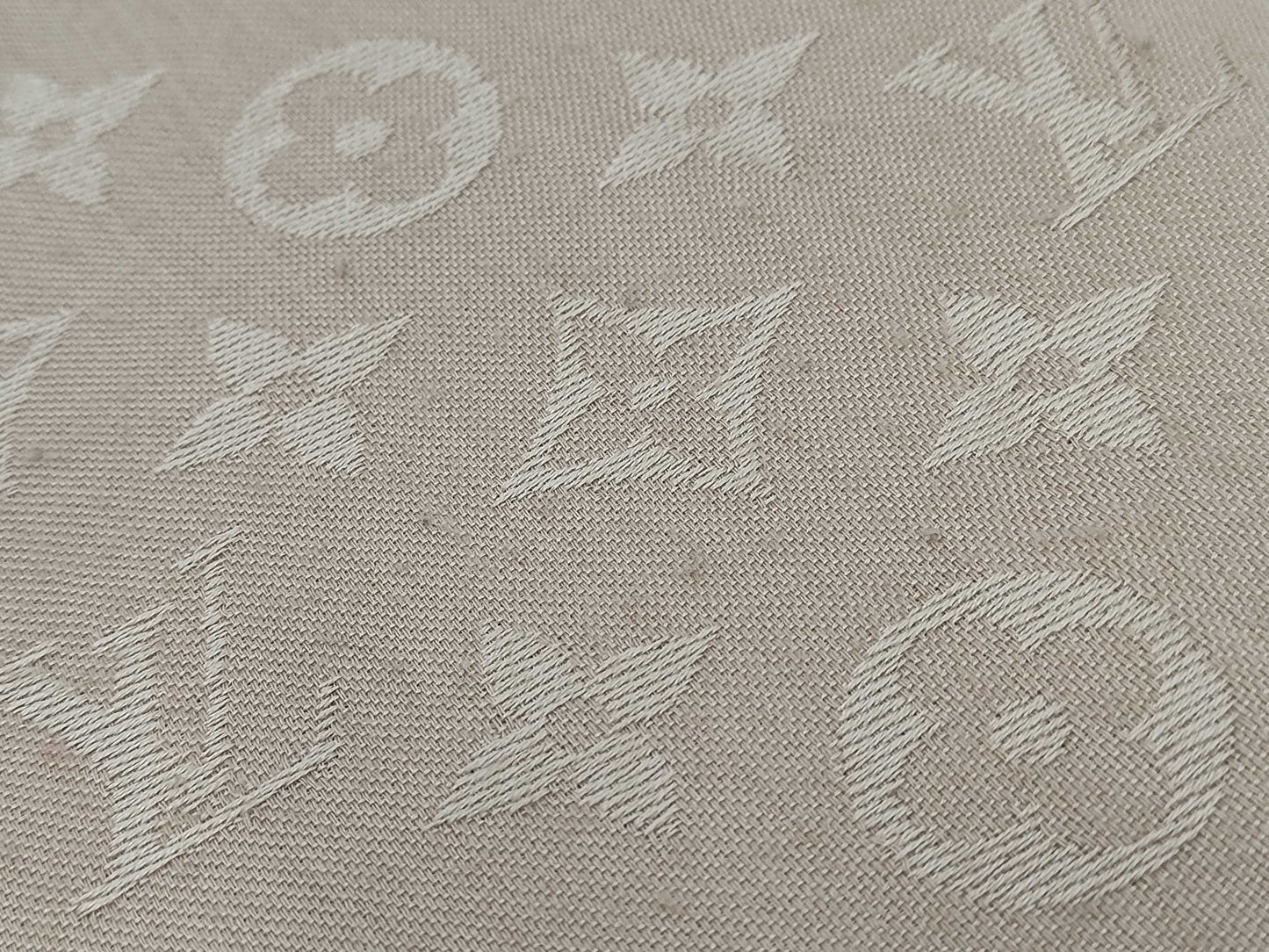 LOUIS VUITTON Louis Vuitton Stole Silk Beige Other Accessories