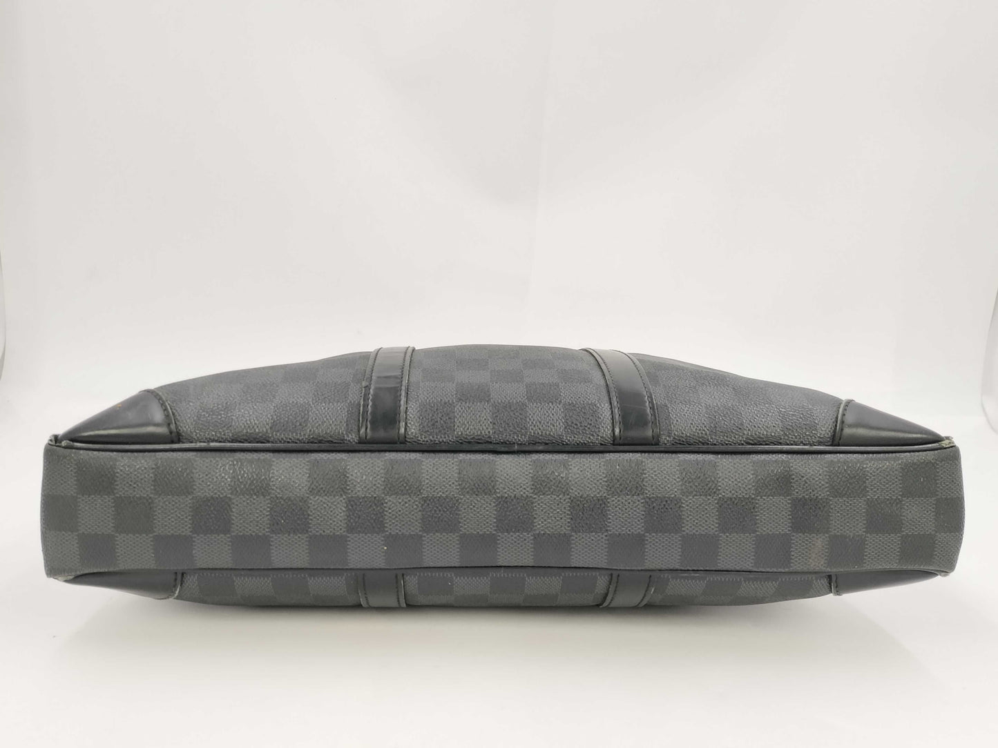 LOUIS VUITTON Louis Vuitton Graffit Porte Documan Voiage BA2122 Business Bag