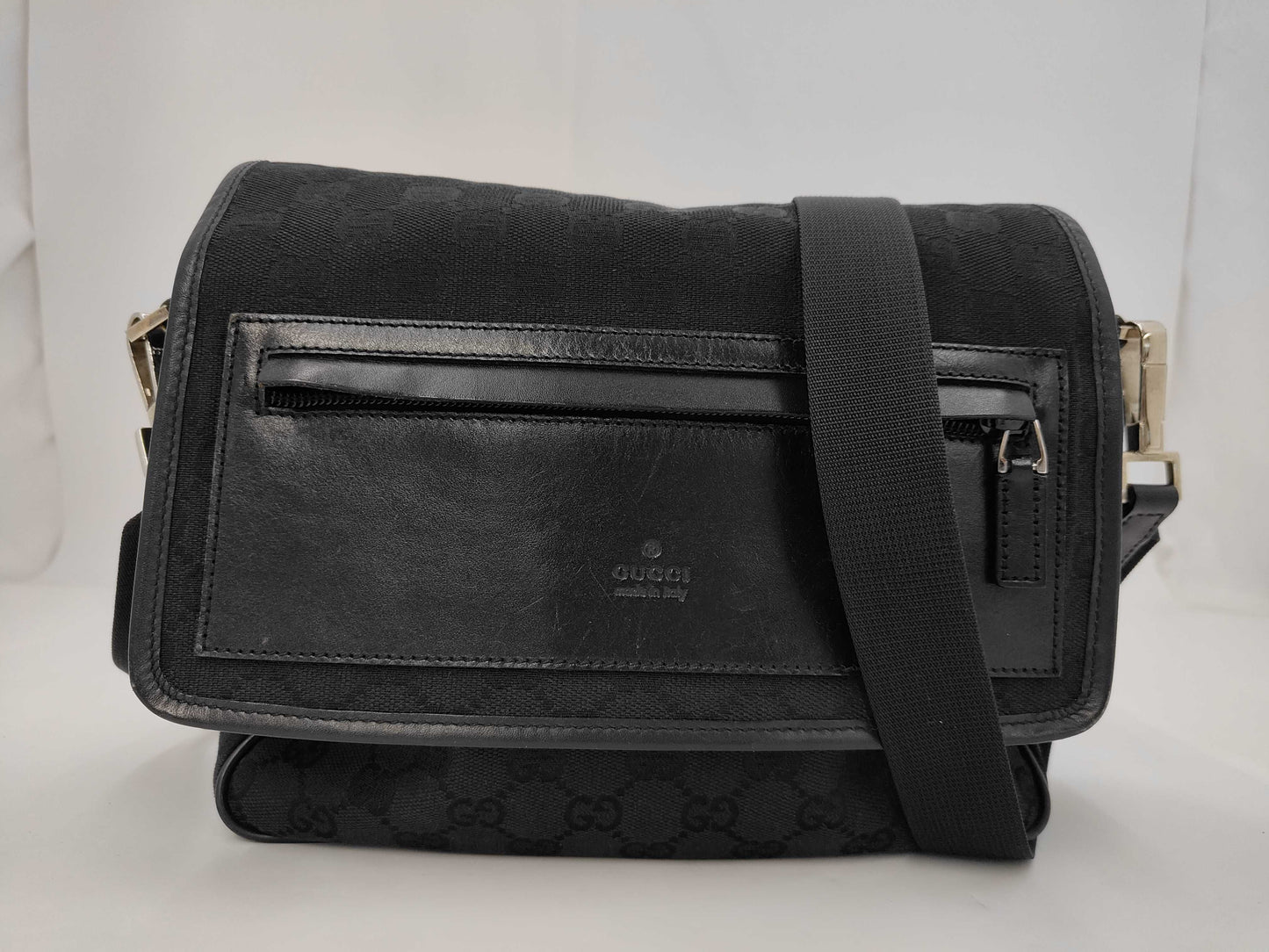 GUCCI GG Canvas Black 28562 Shoulder Bag