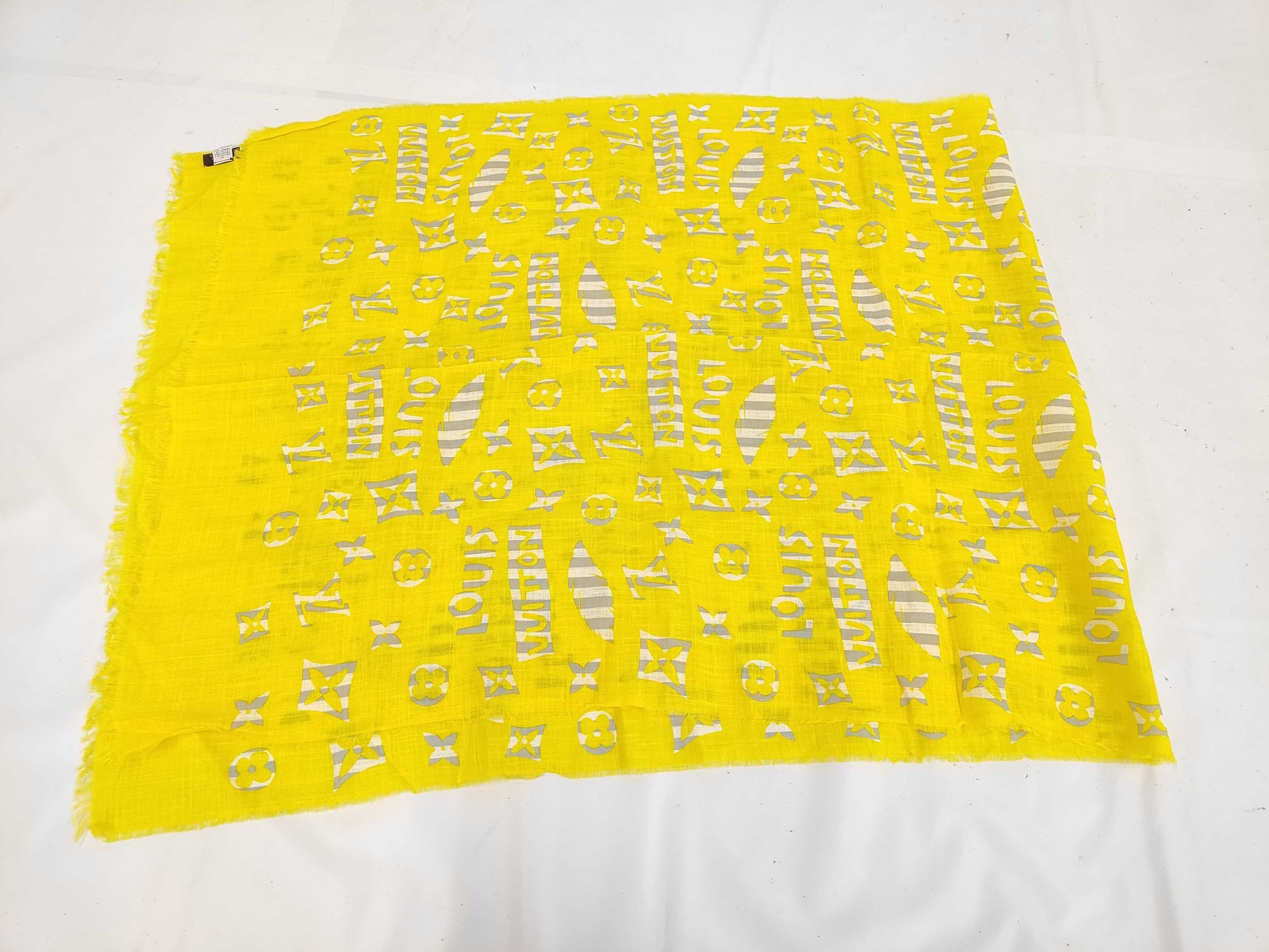 LOUIS VUITTON LOUIS VUITTON Ettor Collage Monogram Scarf Other Accessories