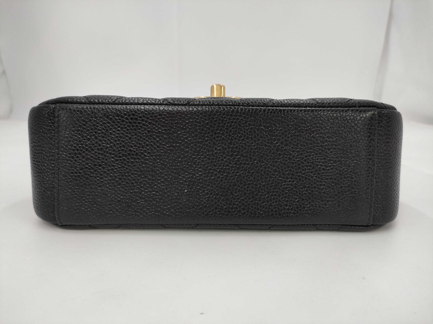 CHANEL Matrasse Caviar Skin Coin Charm Chain Shoulder Bag