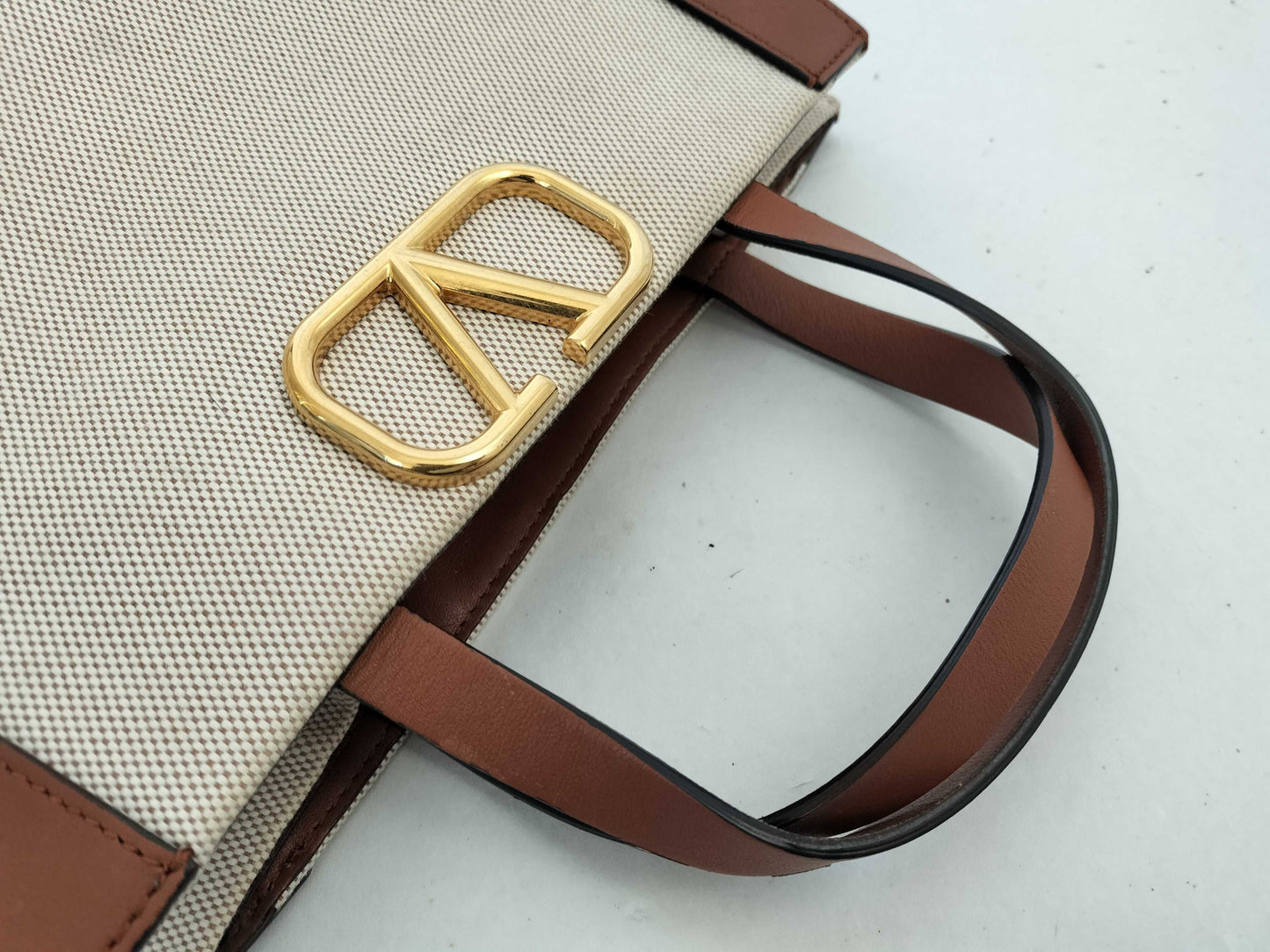 Valentino Garavani Valentino Handbag Handbag