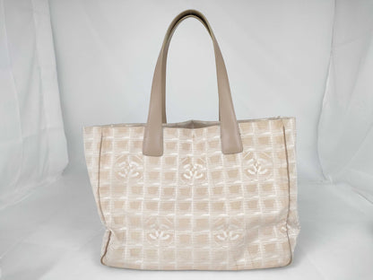 CHANEL New Travel Line New Travel Line Tote MM Tote Bag