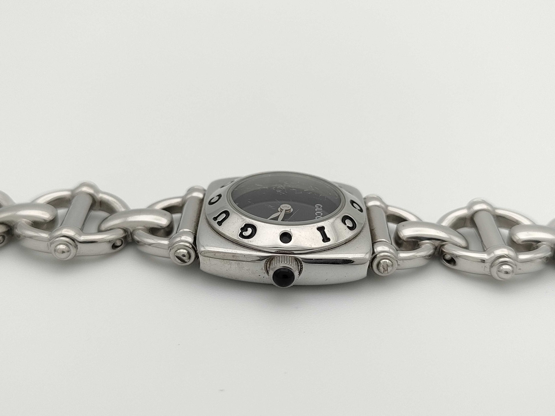 GUCCI 6400L 0120185 Black Dial Quartz Women's Watch