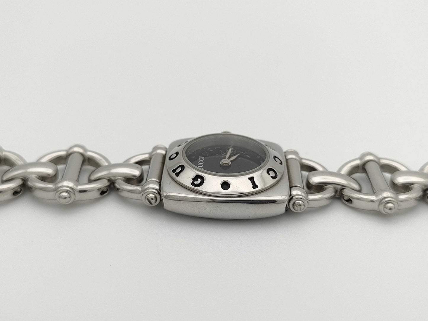 GUCCI 6400L 0120185 Black Dial Quartz Women's Watch