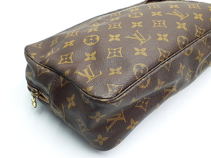 LOUIS VUITTON 4-Piece Set Monogram True Toilette 28 Pouch
