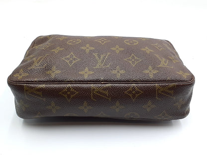 LOUIS VUITTON 4-Piece Set Monogram True Toilette 23 Pouch
