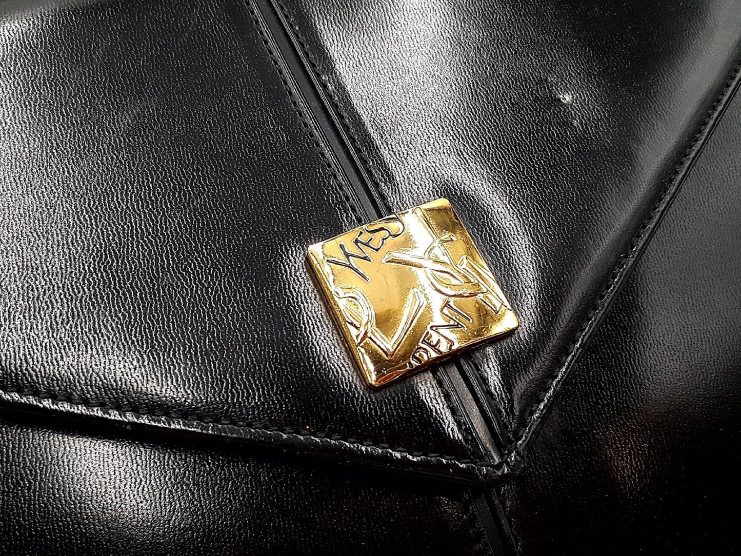 Yves Saint Laurent YSL Leather Hand Gold Hardware Vintage Handbag