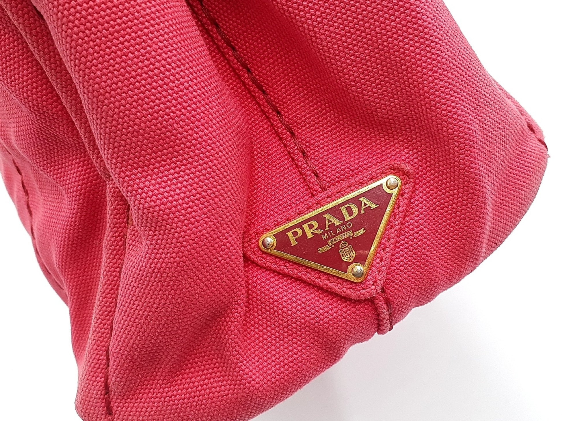 PRADA Kanapa Pink Gold Hardware Triangle Plate Handbag