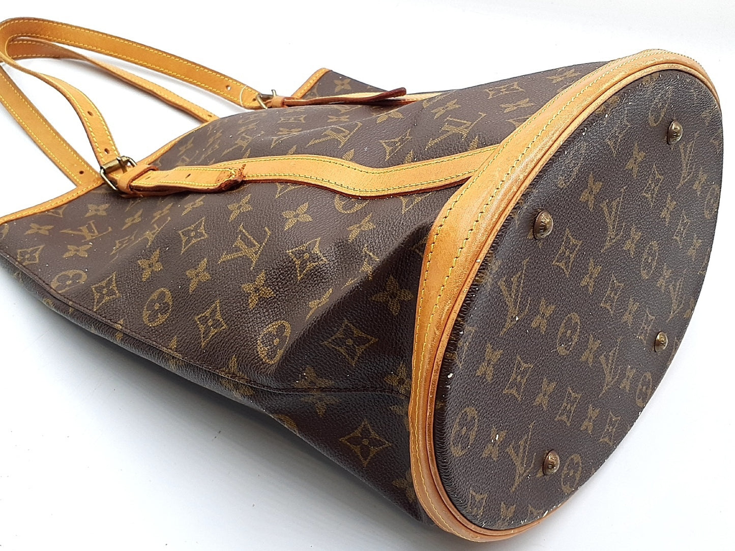 LOUIS VUITTON Monogram Bucket GM Tote Bag