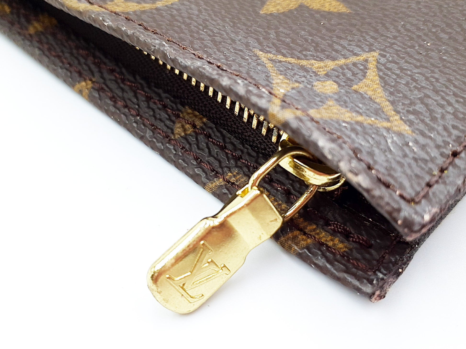 LOUIS VUITTON 4-Piece Set Monogram Bucket Pouch Pouch