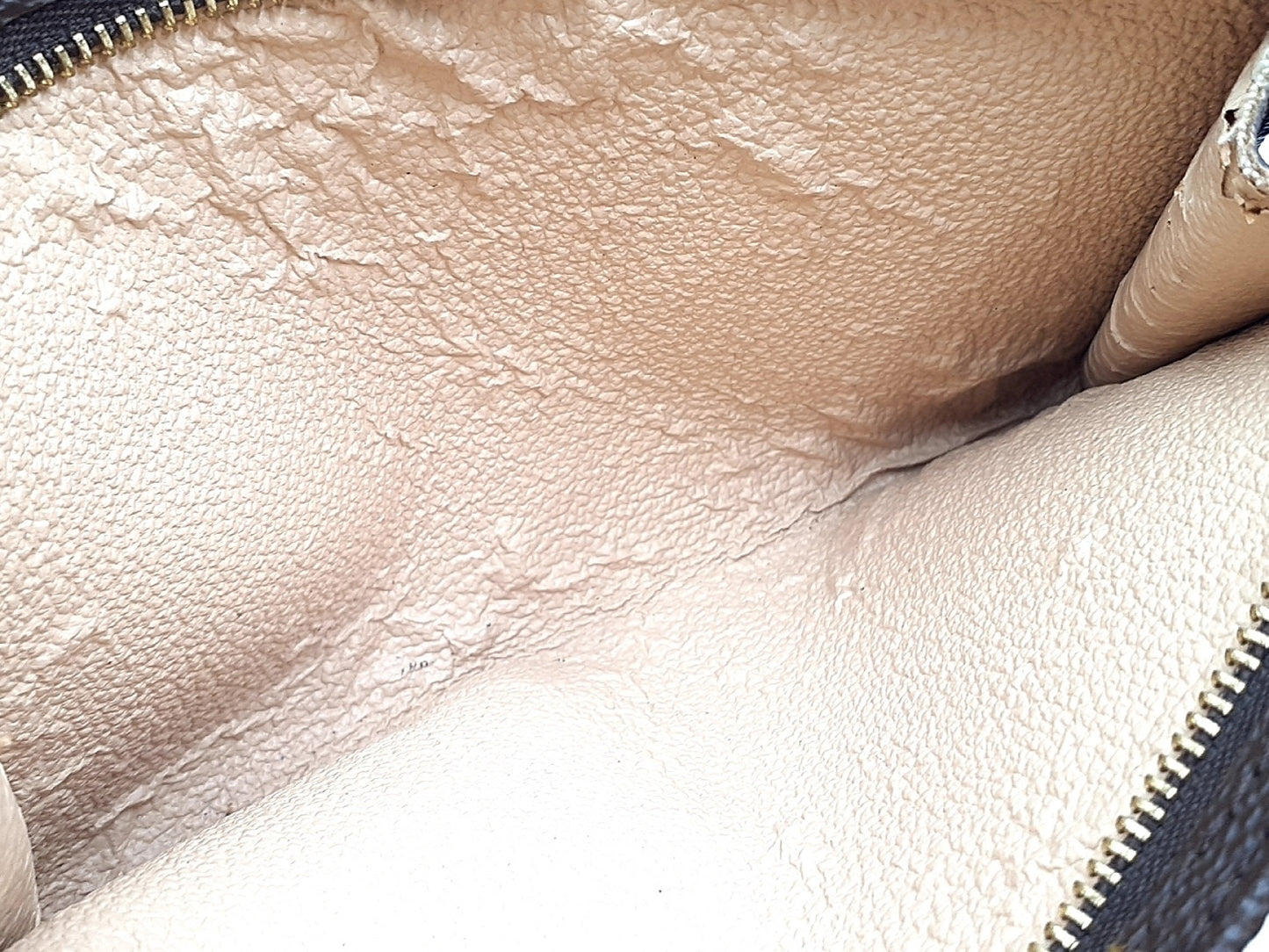 LOUIS VUITTON 4-Piece Set Monogram Bucket Pouch Pouch