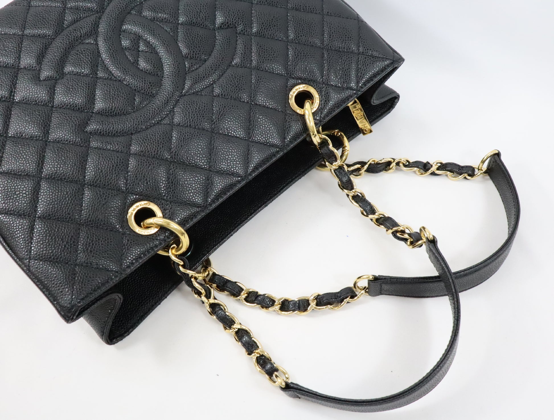 CHANEL CHANEL GST Caviar Skin Chain Tote Bag Black 18th Gold Fittings A50995 Tote Bag