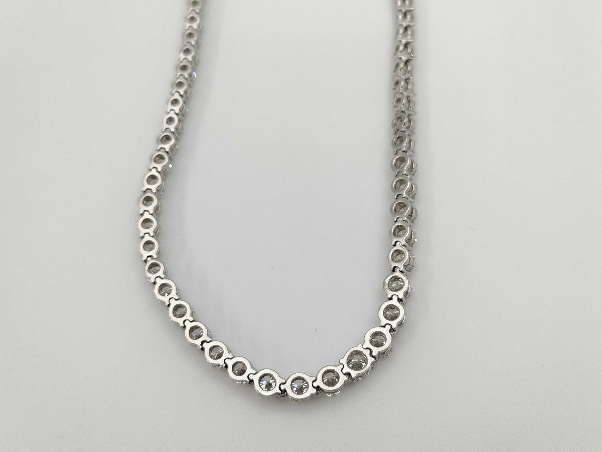 Tiffany&Co. Victoria Grenade Diamond PT950 28.7g Necklace