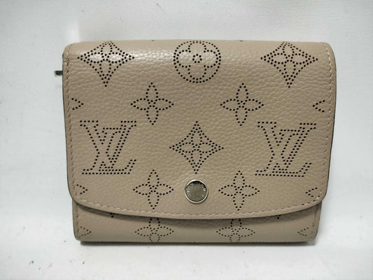 LOUIS VUITTON Mahina Vuitton Mahina Wallet Compact Wallet Wallet