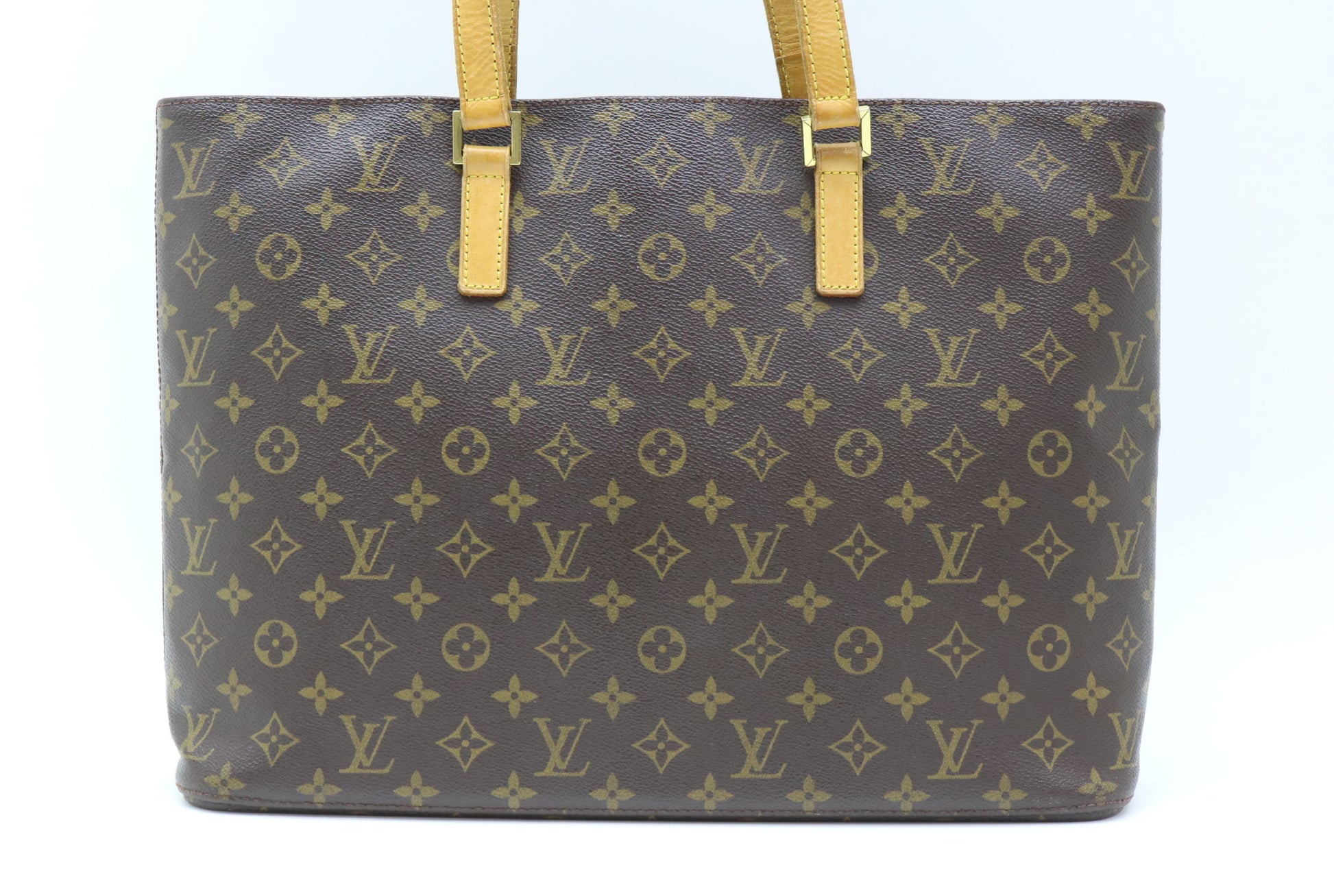 LOUIS VUITTON Monogram Luco Tote Bag