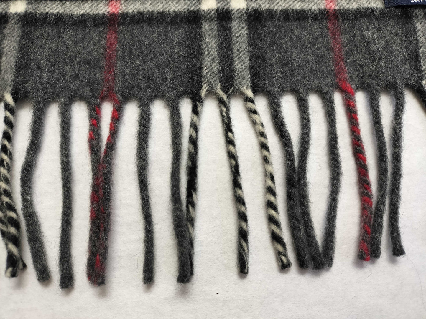 BURBERRY BURBERRY Novacheck 100% Cashmere Muffler Grey Muffler