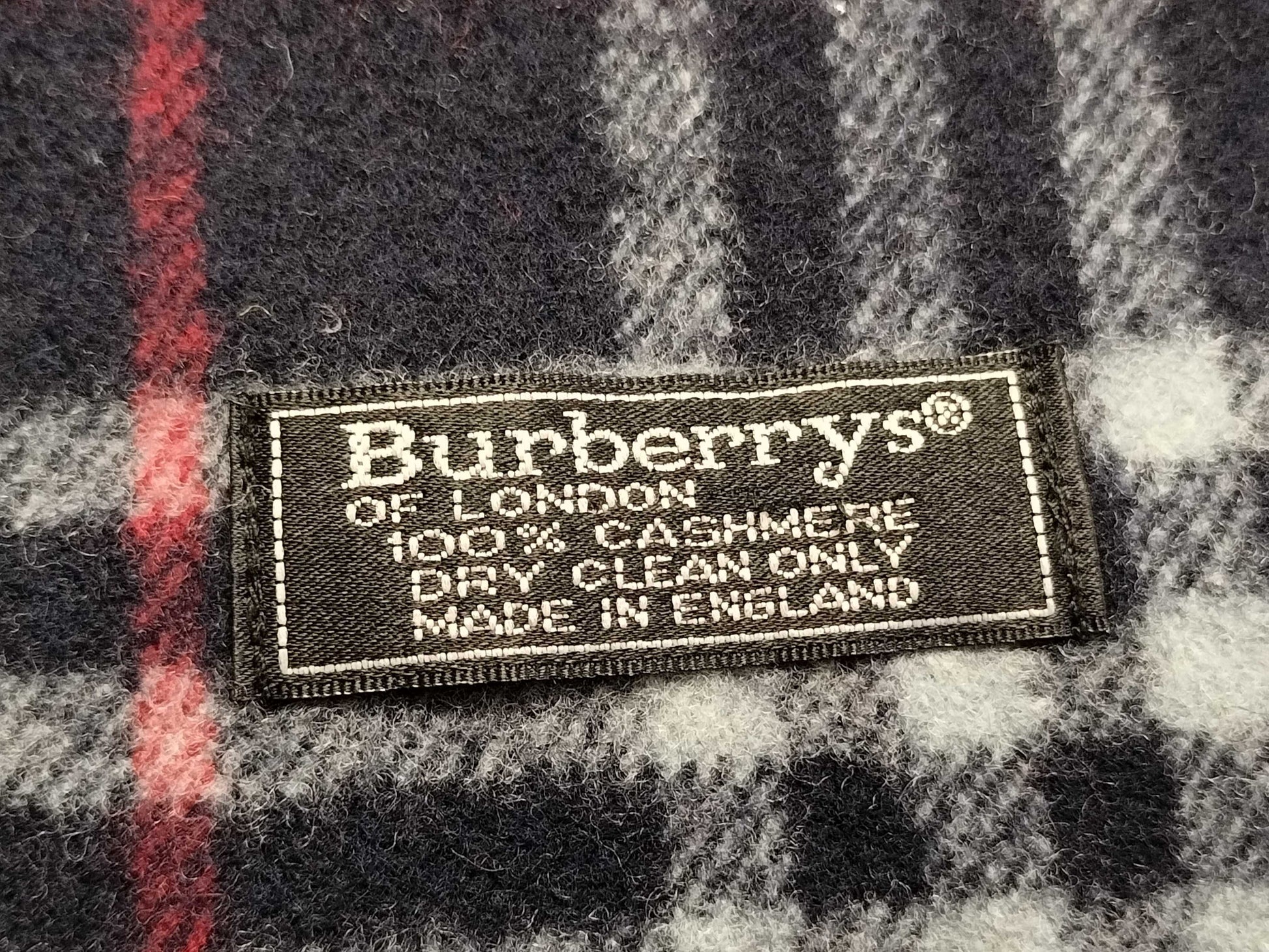 BURBERRY BURBERRY Novacheck 100% Cashmere Muffler Beige Muffler