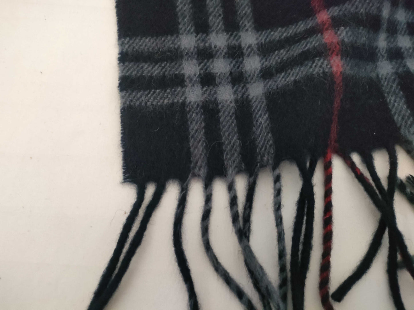 BURBERRY BURBERRY Novacheck 100% Cashmere Navy Other Accessories