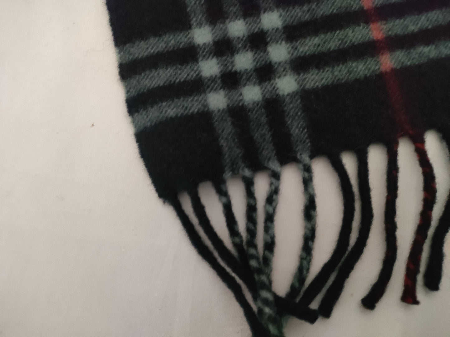 BURBERRY BURBERRY Novacheck 100% Cashmere Navy Other Accessories