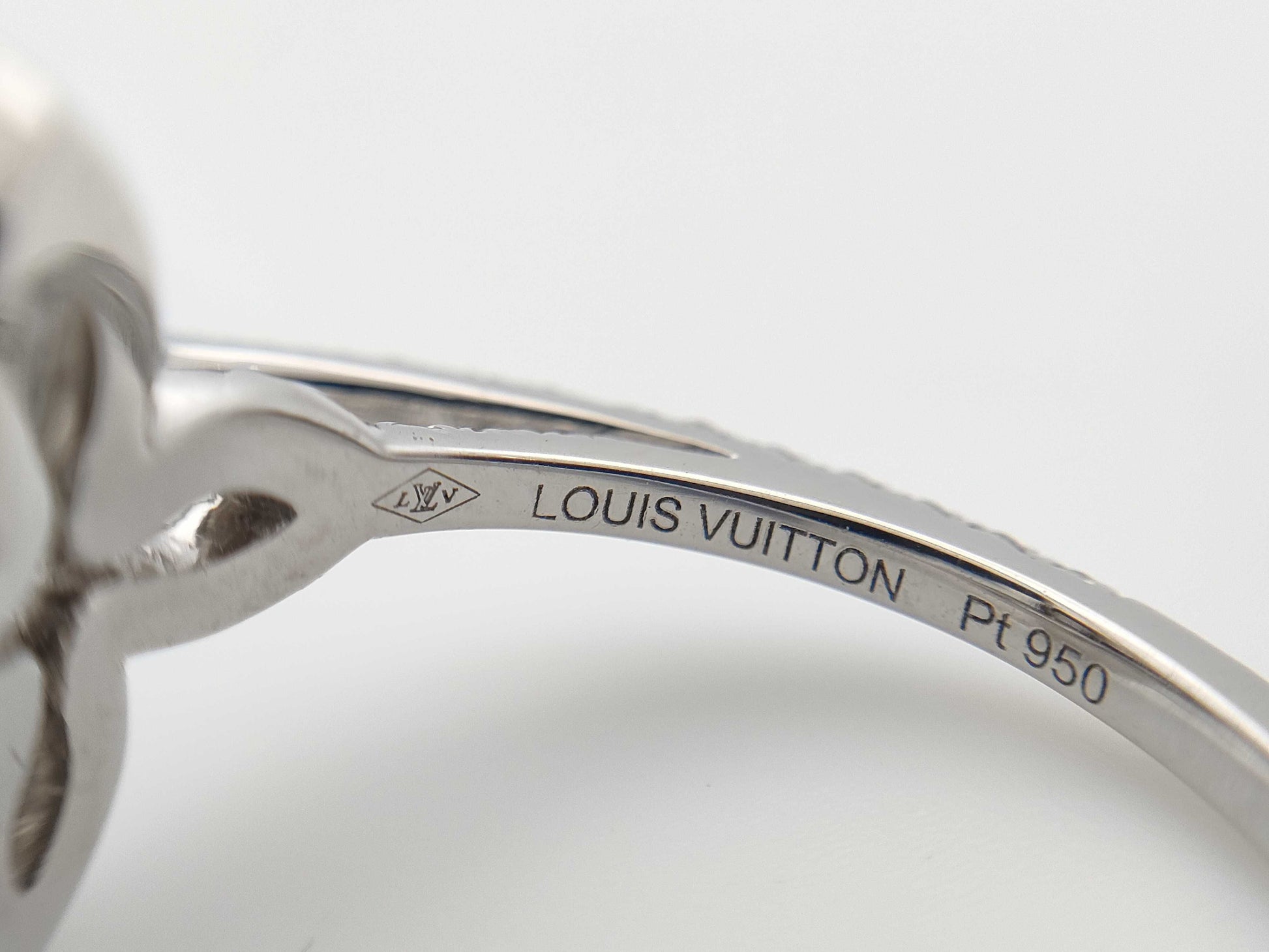 LOUIS VUITTON Aldant Flower #51 Diamond Pt950 5.3g Ring 