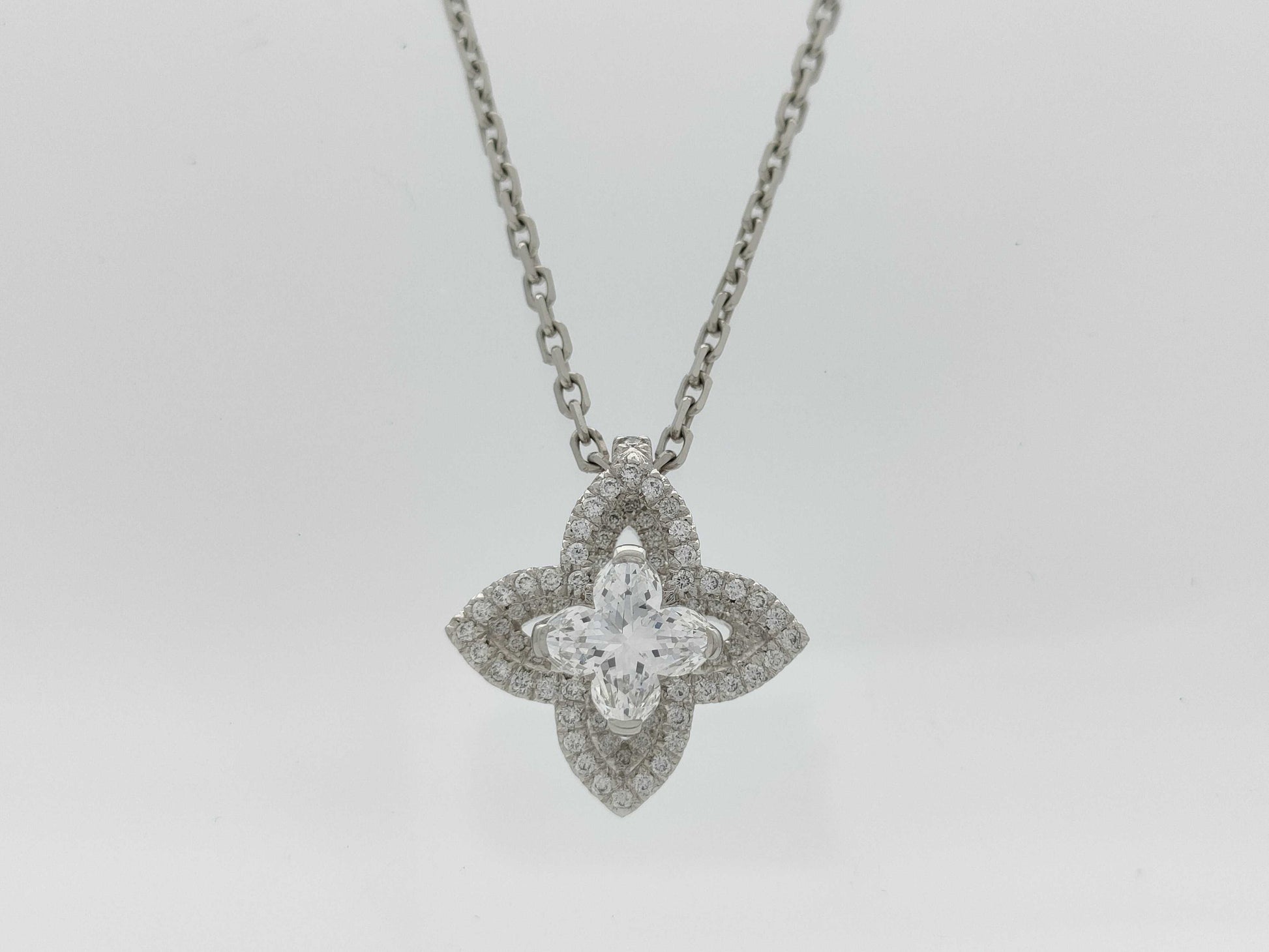 LOUIS VUITTON Aldant Flower Diamond Pt950 9.0g Necklace