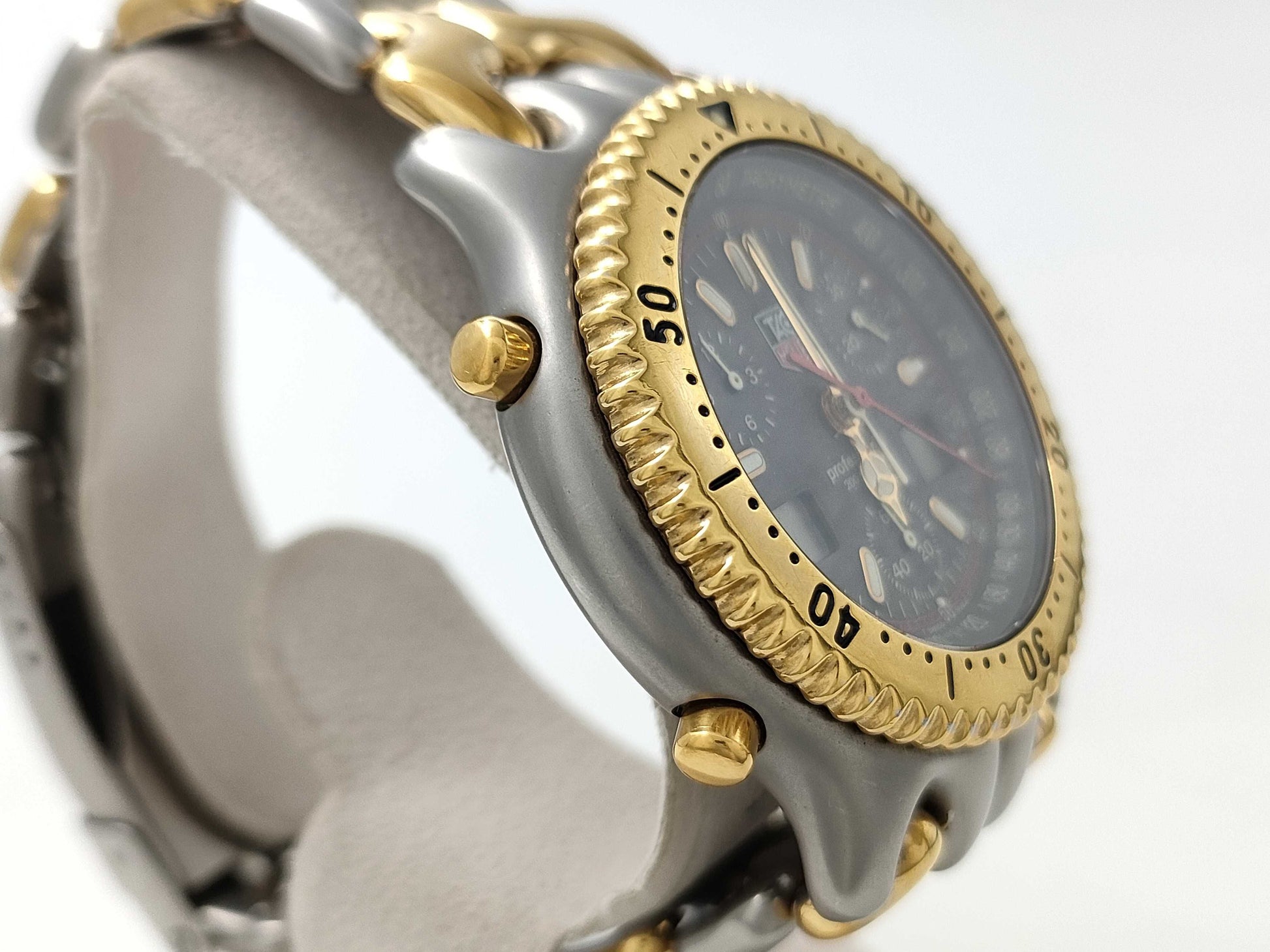 TAG Heuer S25.206M K13396 Grey Dial Quartz Current Men's Watch