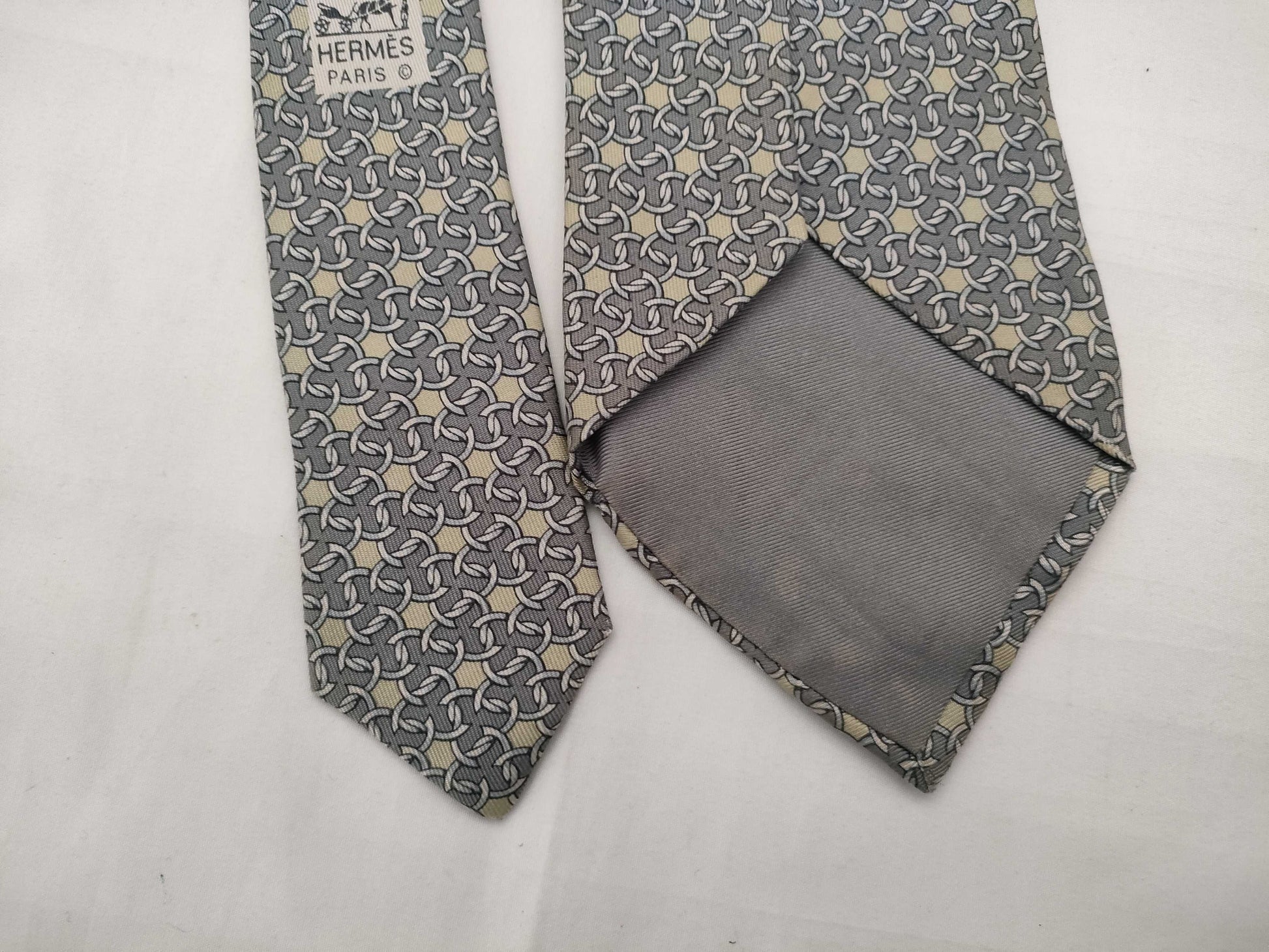 HERMES 2 ties and other accessories