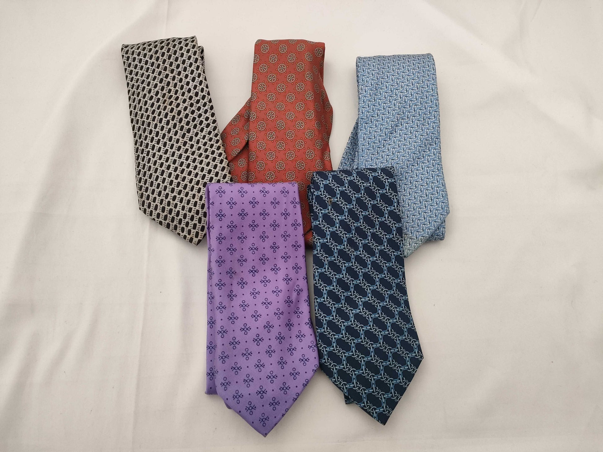 HERMES 5 pieces of tie and other accessories