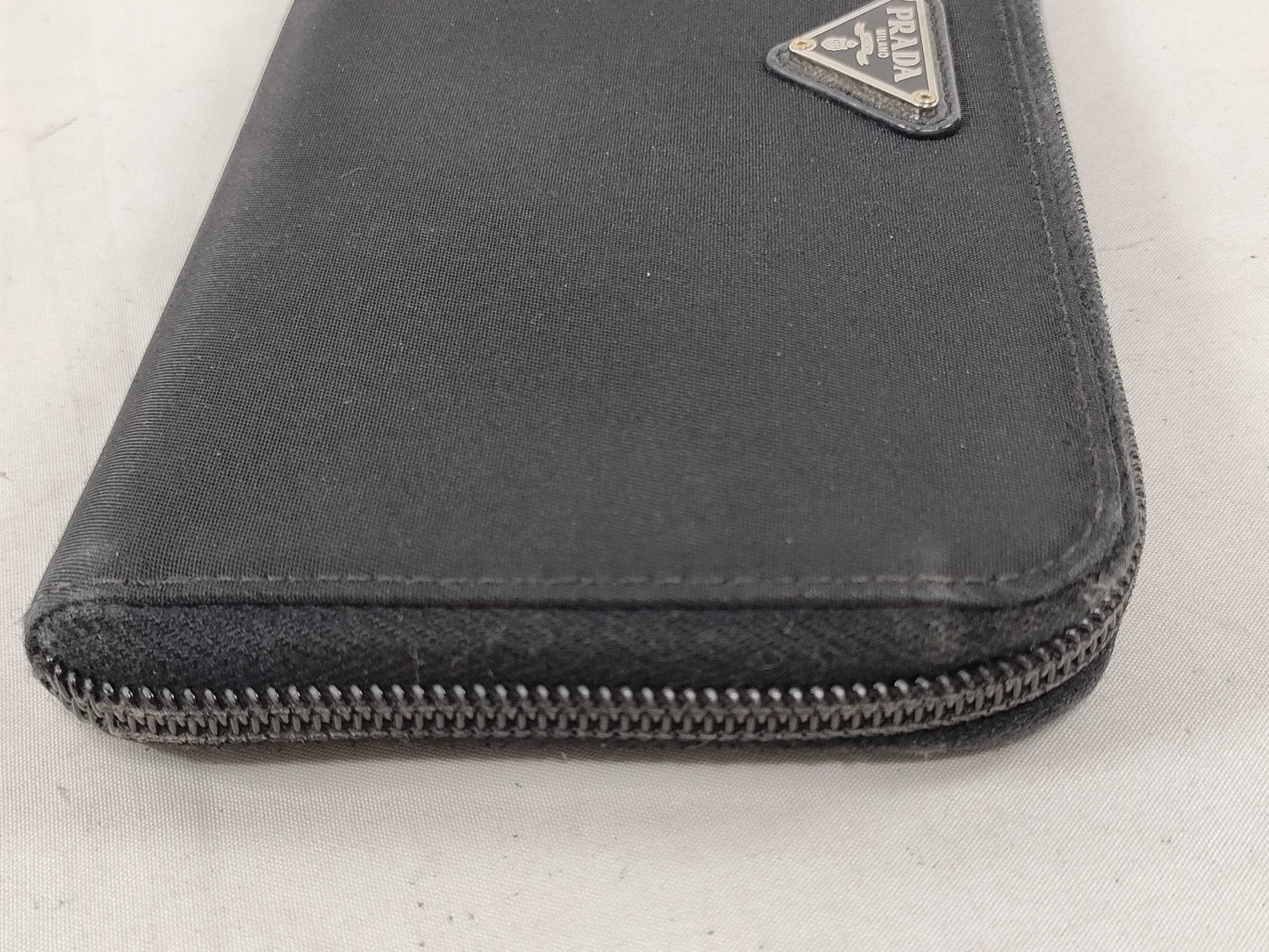 PRADA Nylon Tesuto NERO Round Zipper Long Wallet Wallet
