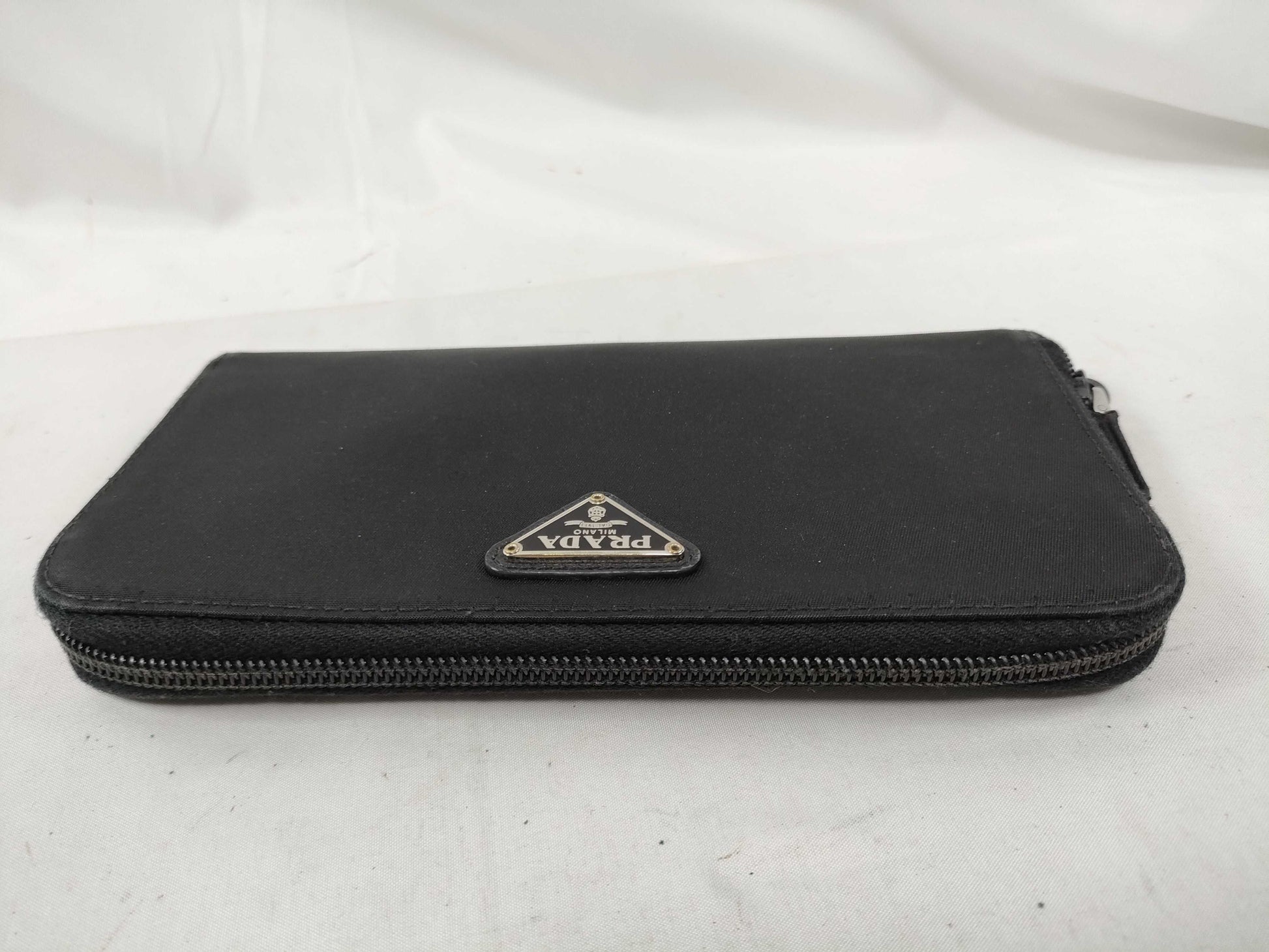 PRADA Nylon Tesuto NERO Round Zipper Long Wallet Wallet