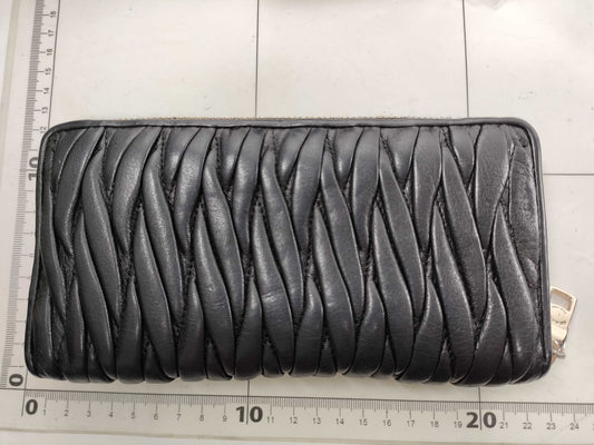 COACH Matellase Leather Long Wallet Wallet