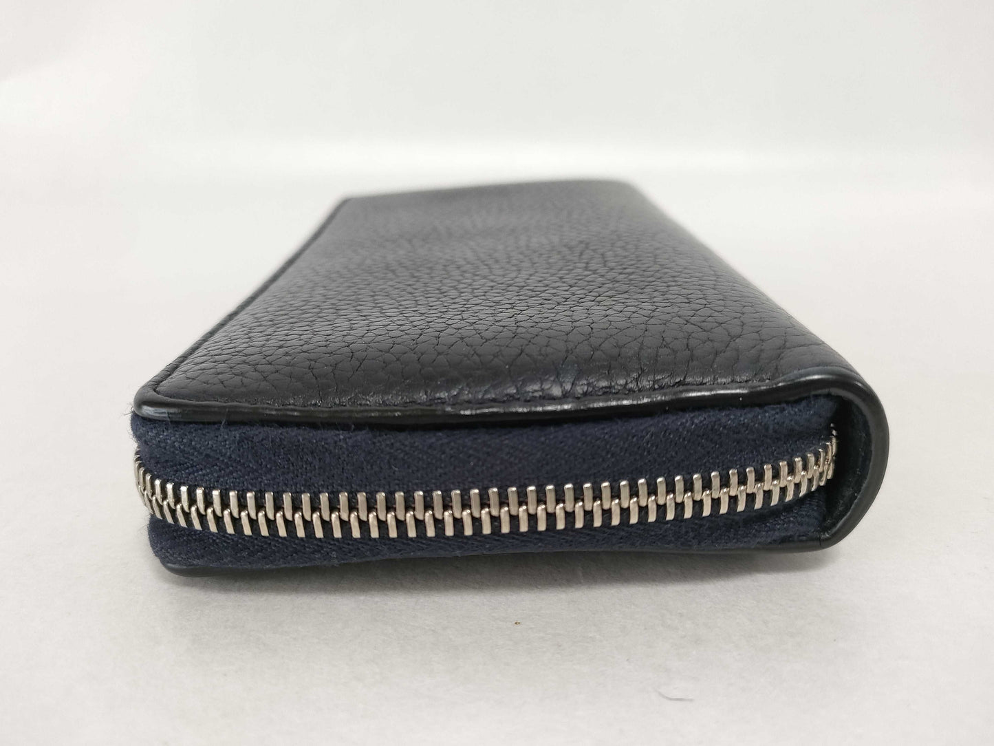 GUCCI Gucci Leather Round Zipper GG Wallet