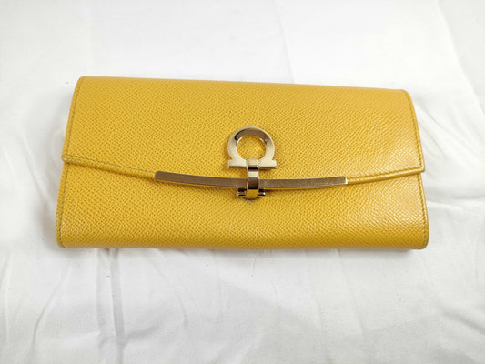 Salvatore Ferragamo Gancini Ferragamo Gancini Leather Long Wallet Wallet
