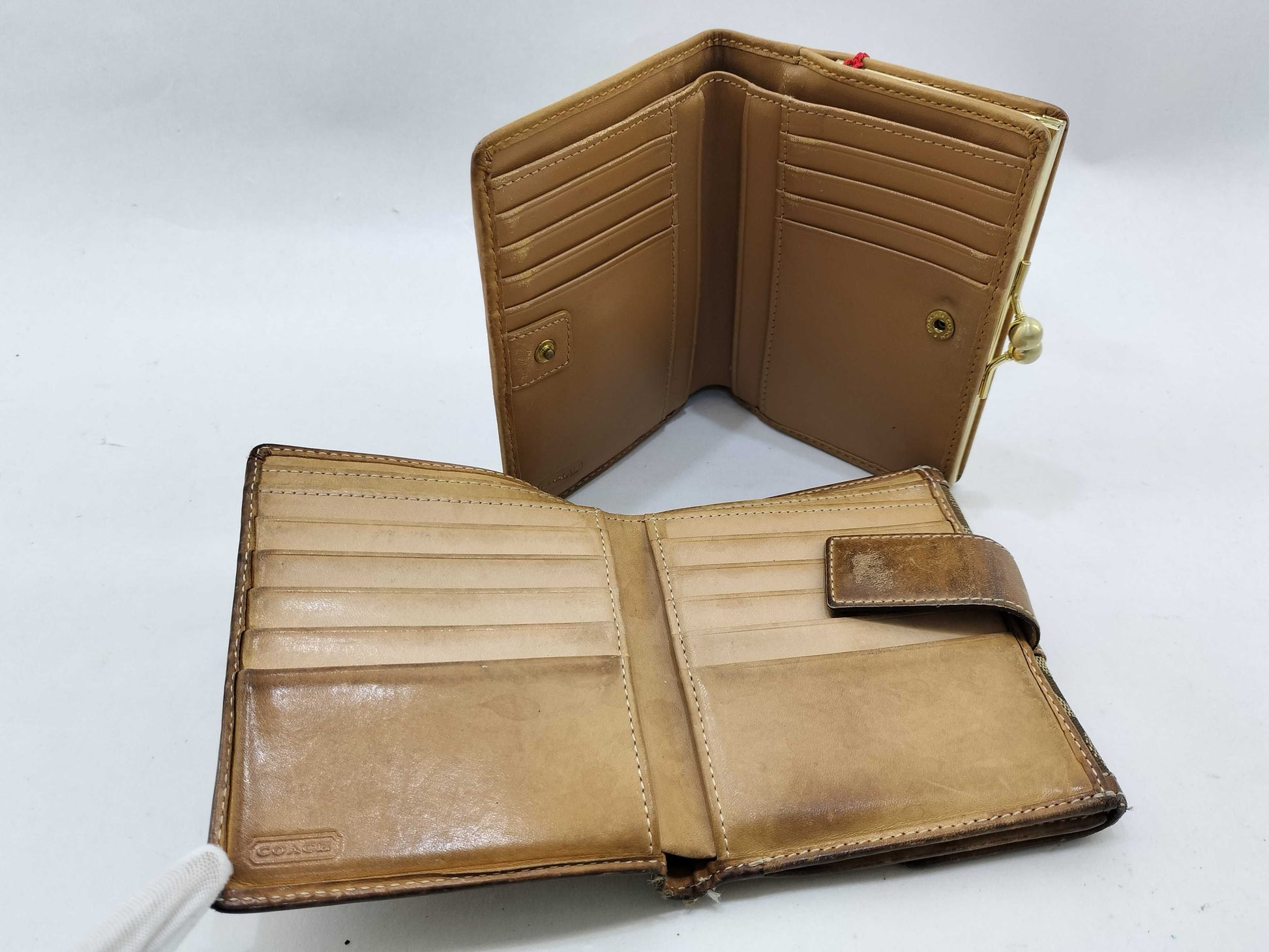 COACH Coach Wallet Signature 5 Points Wallet